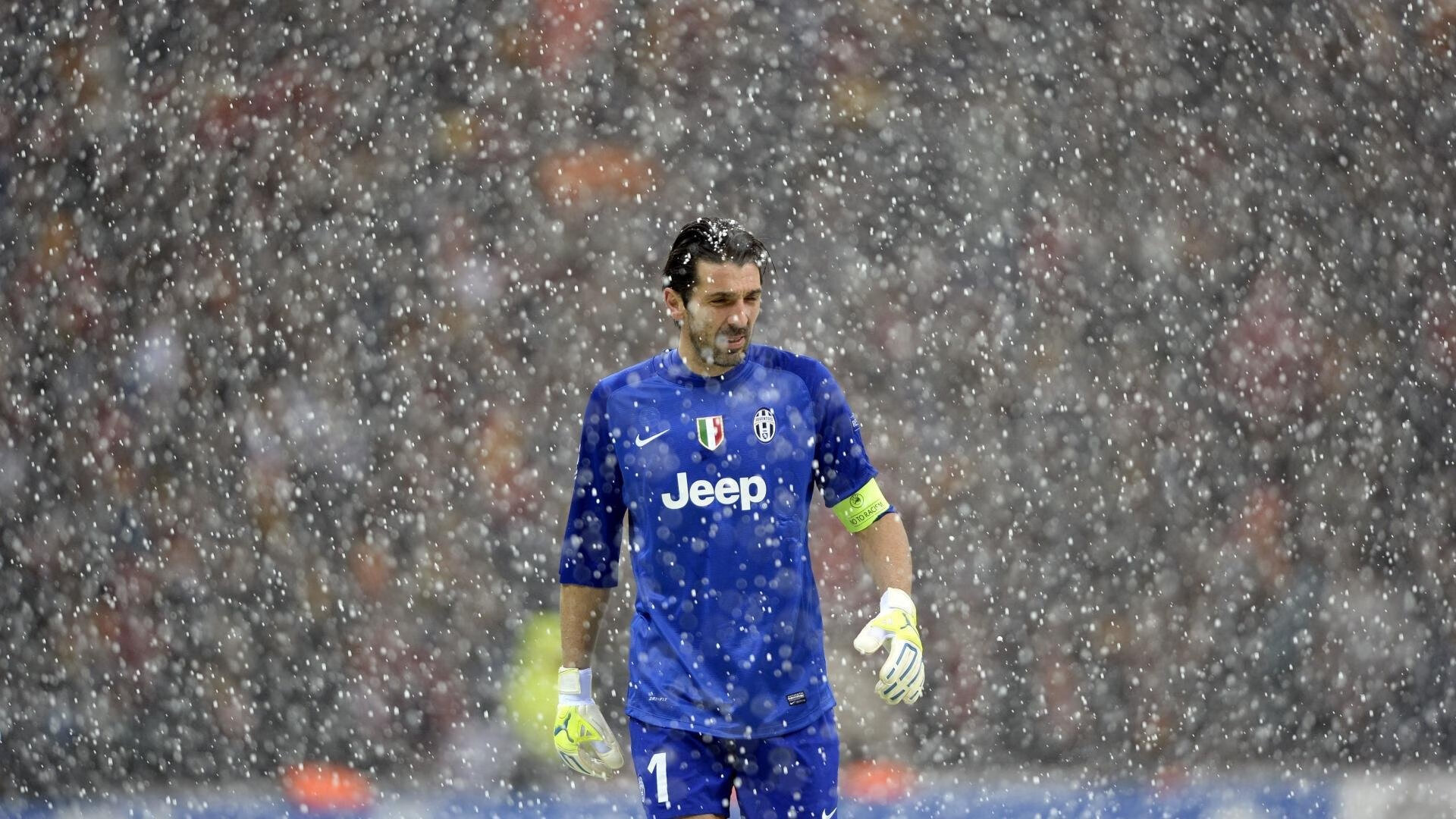 开云全站下载-梅西荣获美职联MVP，继续闪耀，“梅西”